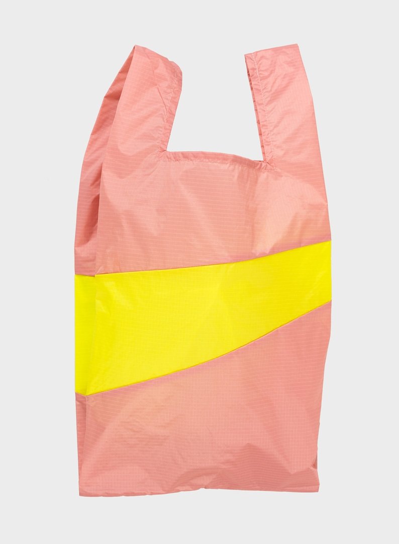 The New Shopping Bag - Large, by Susan Bijl // Get it at the sustainable creatives - gift guide 2021 // House of Thol
