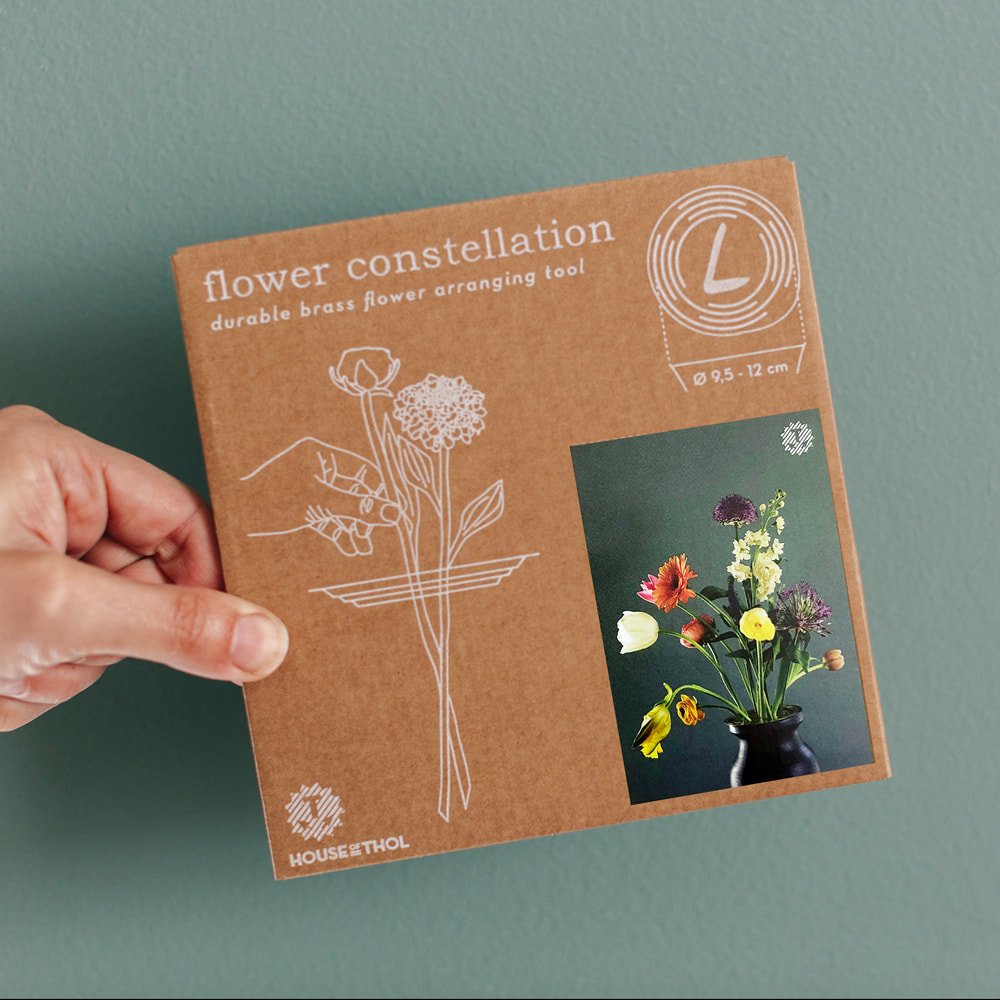 Flower Constellation L packaging by House of Thol | photograph by Masha Bakker Photography