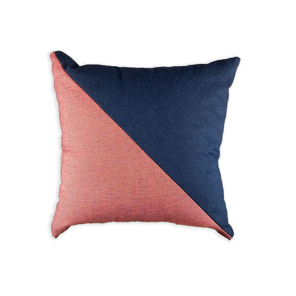 Cartoni Milano Pillow by Enschede Textielstad // Get it at the sustainable creatives - Dutch Design gift guide 2021 by House of Thol
